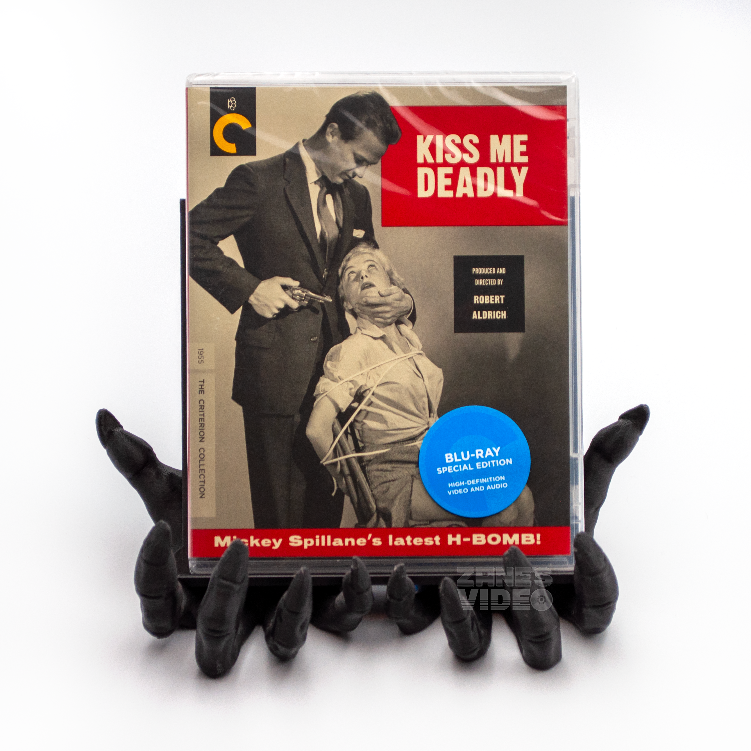 Kiss Me Deadly | Blu-ray