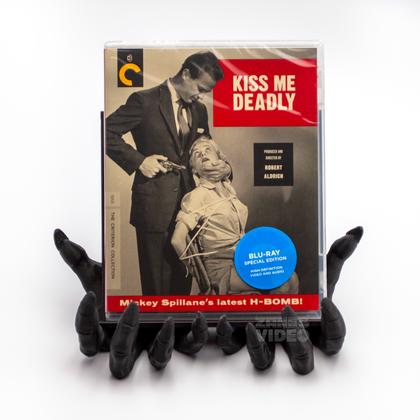 Kiss Me Deadly | Blu-ray
