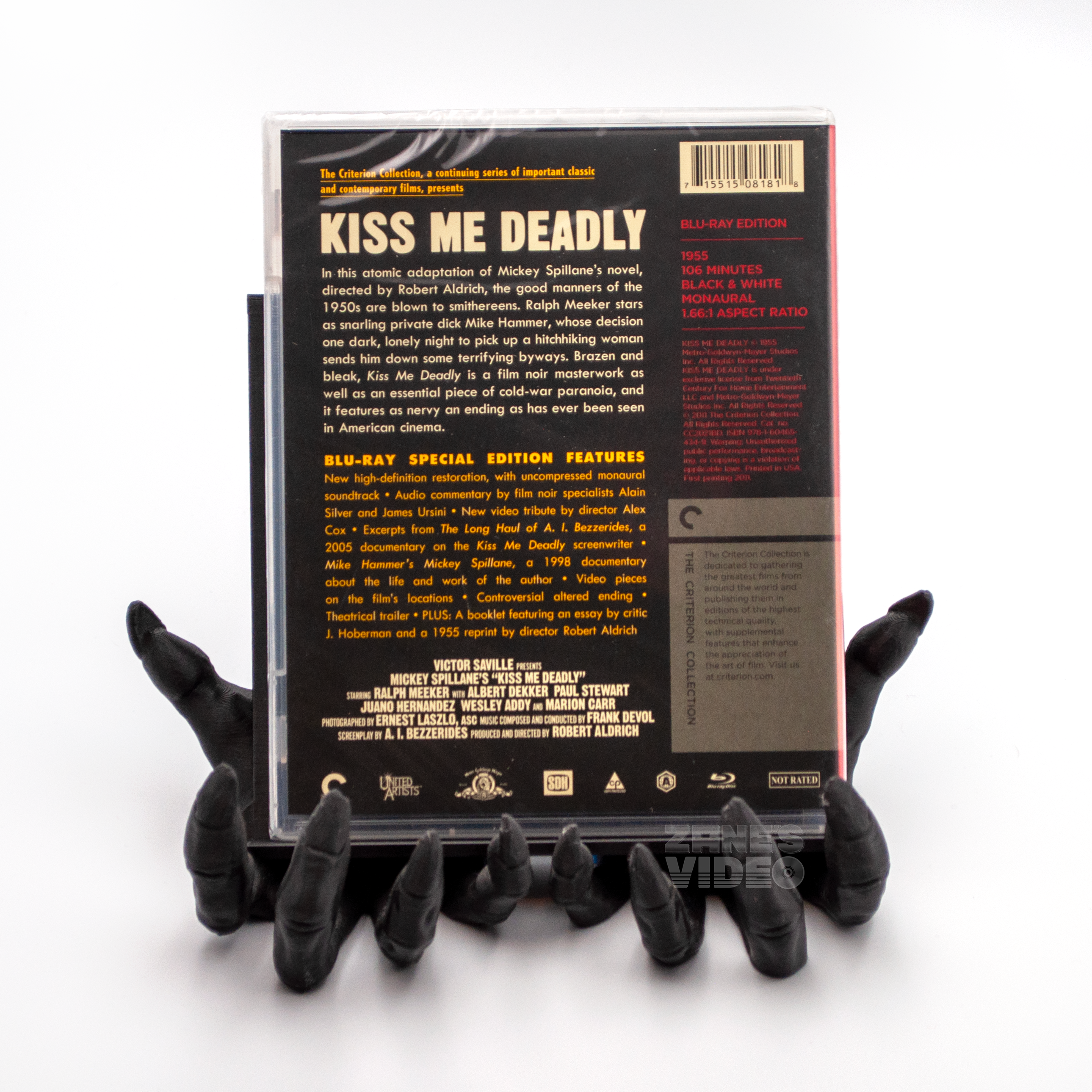 Kiss Me Deadly | Blu-ray